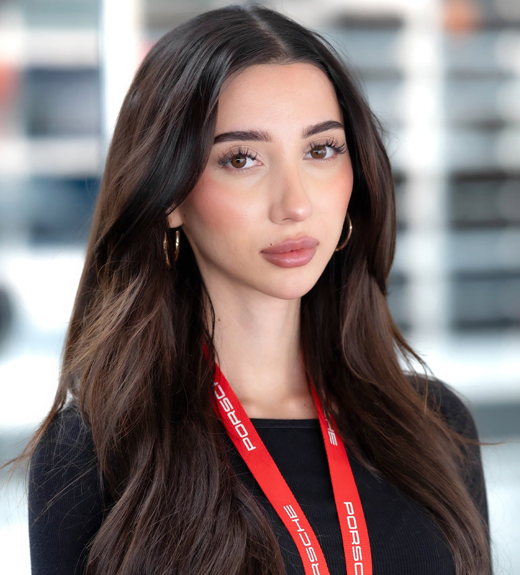 Nazli-Tekin-Porsche-Host