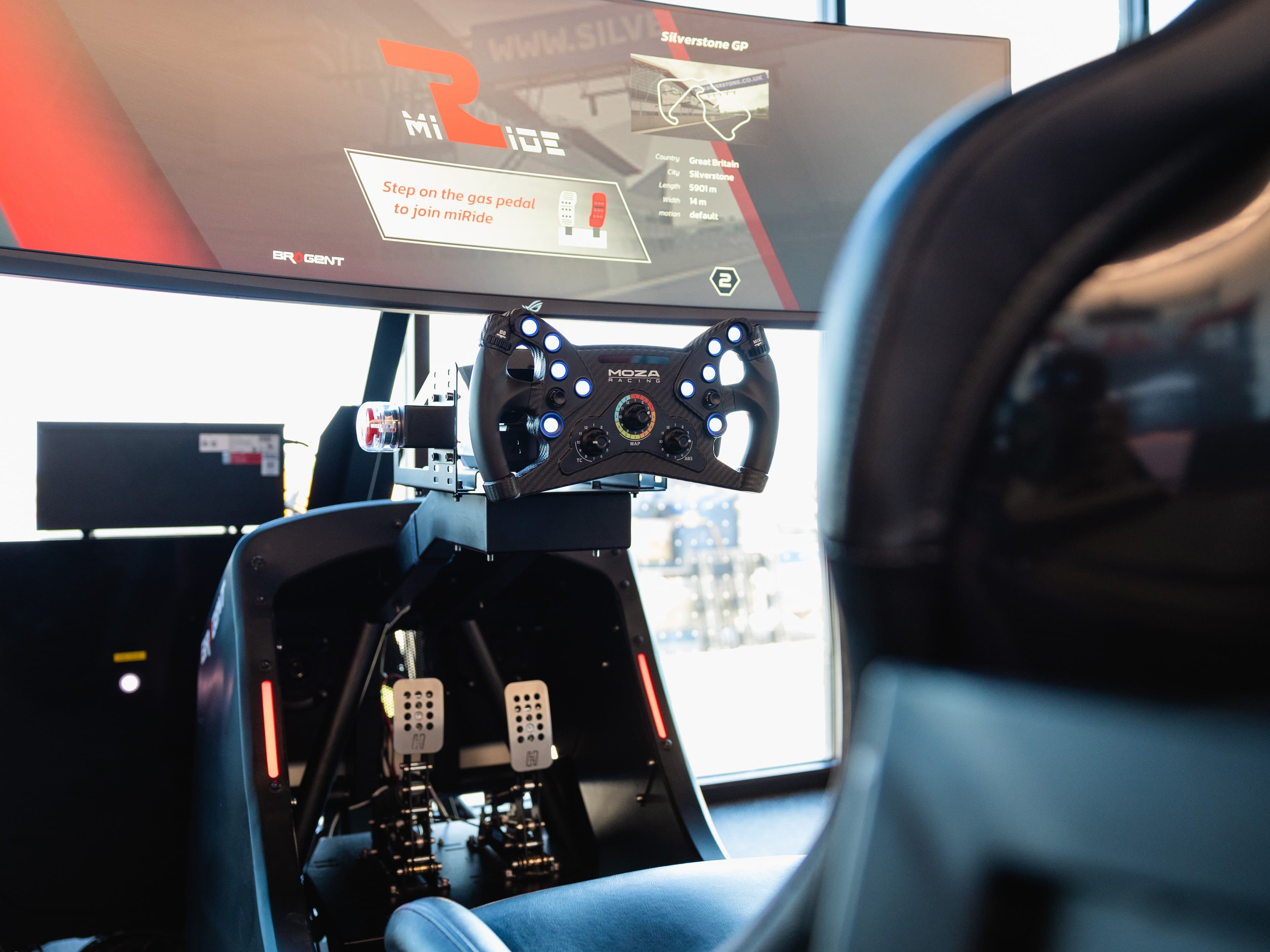 Porsche Experience Centre Toronto | Sim Lab